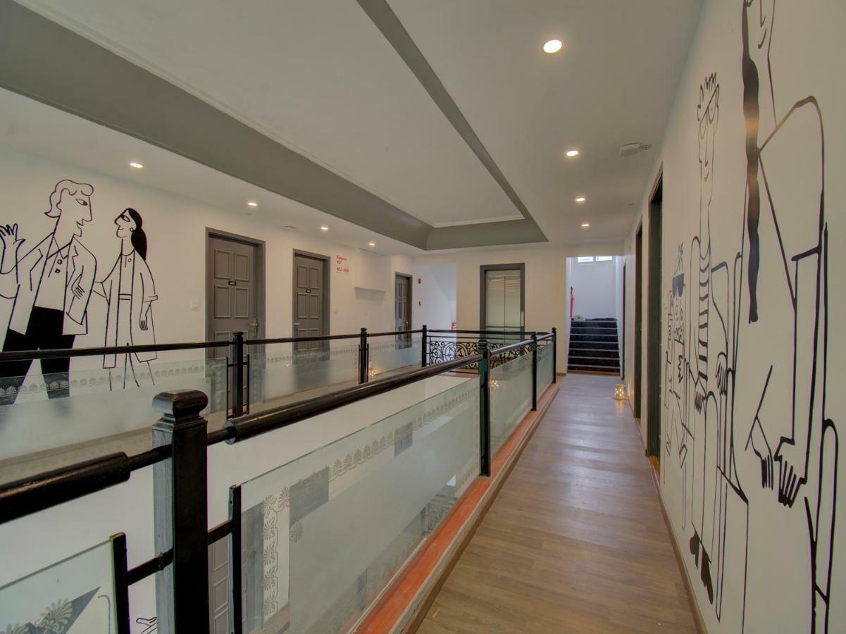 Oyo Townhouse 150 Shreyas Colony Hotel Ahmedabad Exterior photo